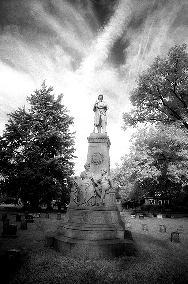 Greenlawn - by chuckv