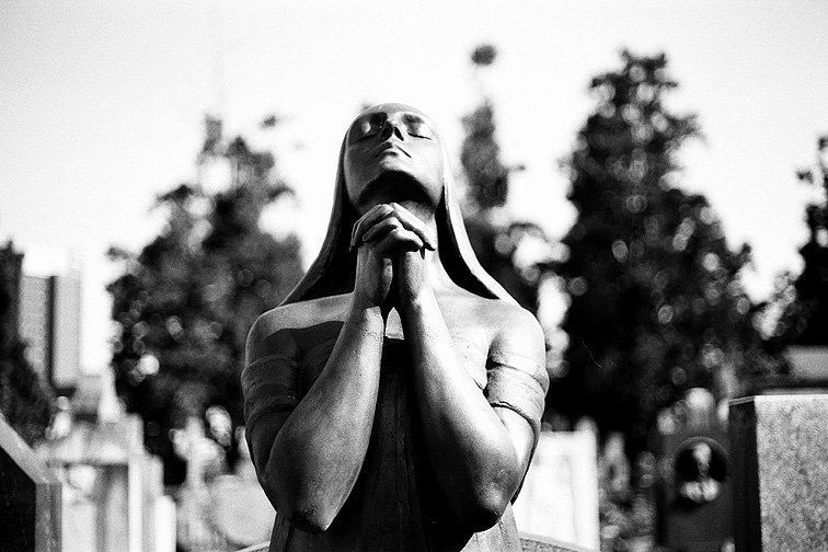 Monumentale B&W - by chuckv