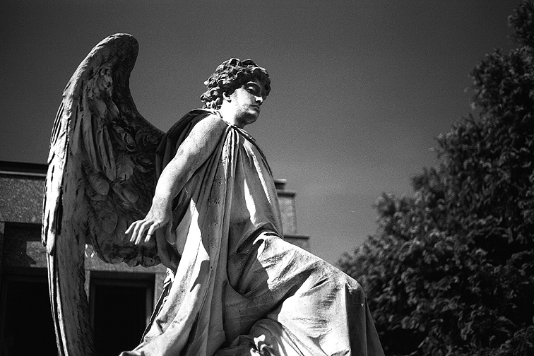 Monumentale B&W - by chuckv