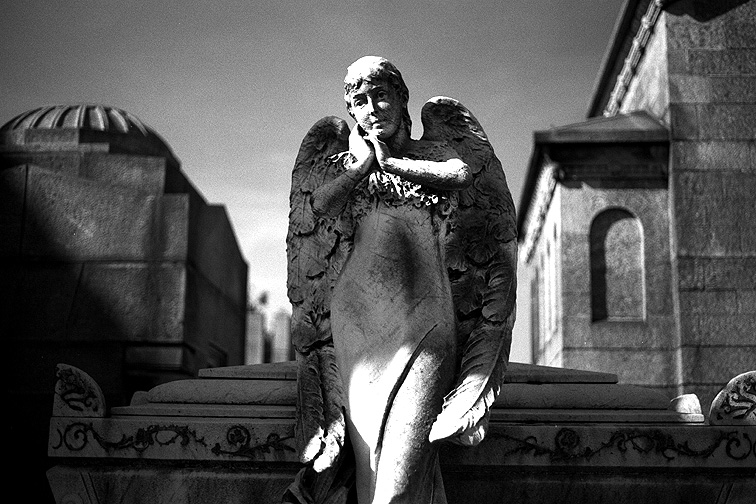 Monumentale B&W - by chuckv