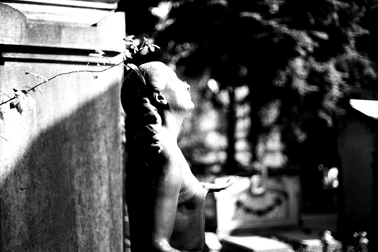 Monumentale B&W - by chuckv