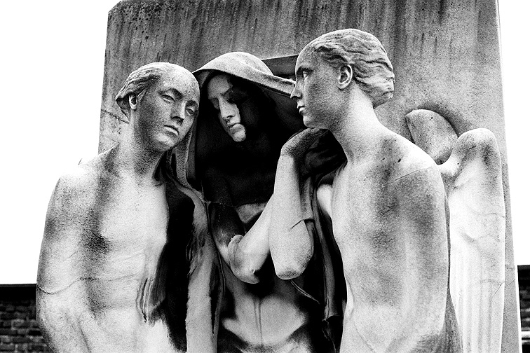 Monumentale B&W - by chuckv