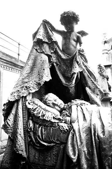 Monumentale B&W - by chuckv
