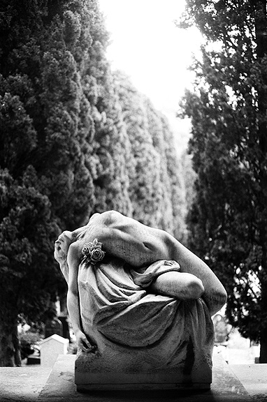 Staglieno B&W - by chuckv
