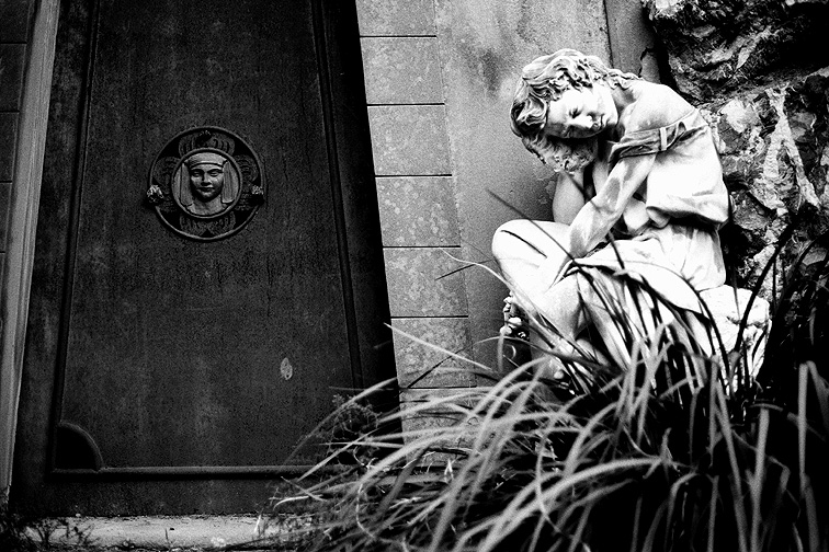 Staglieno B&W - by chuckv