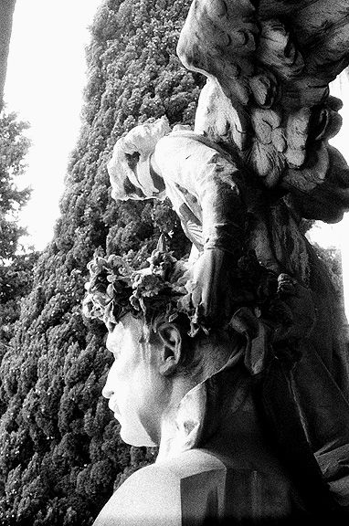 Staglieno B&W - by chuckv