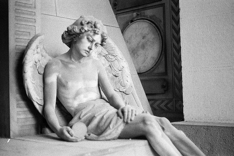 Staglieno B&W - by chuckv