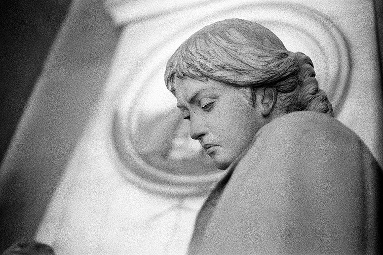 Staglieno B&W - by chuckv