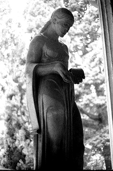 Staglieno B&W - by chuckv