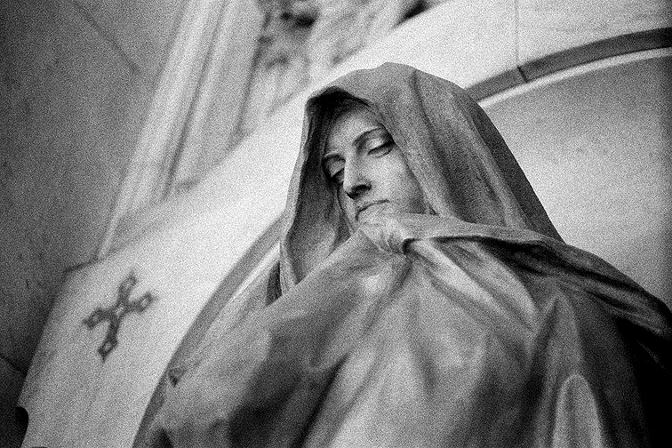Staglieno B&W - by chuckv