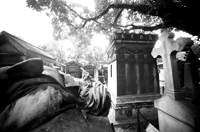 Montmartre - by chuckv