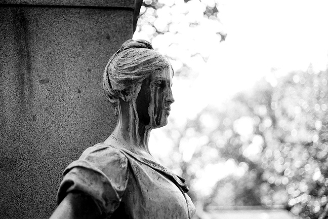 Pere Lachaise - by chuckv