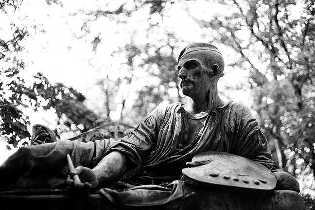 Pere Lachaise - by chuckv