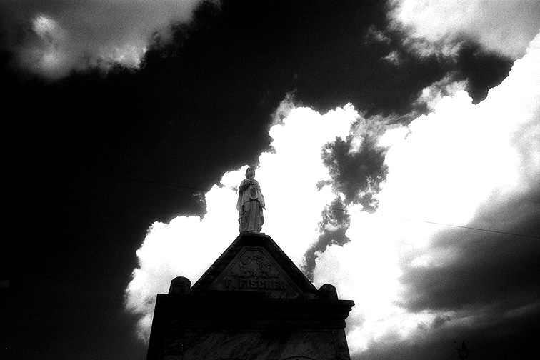 Carrollton - by chuckv