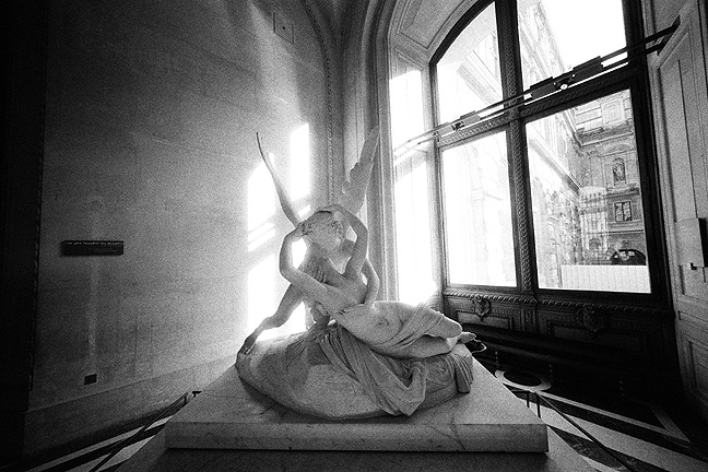 Louvre - by chuckv