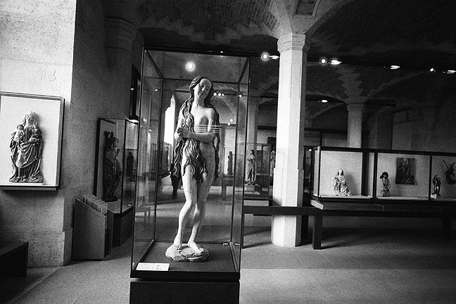 Louvre - by chuckv