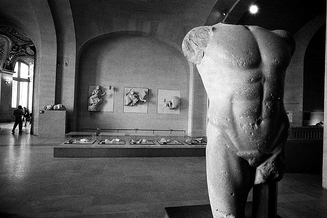 Louvre - by chuckv