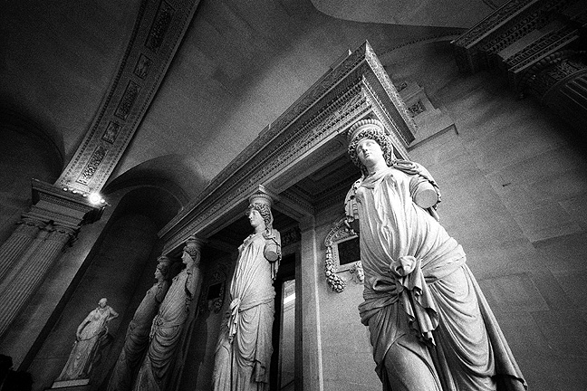 Louvre - by chuckv
