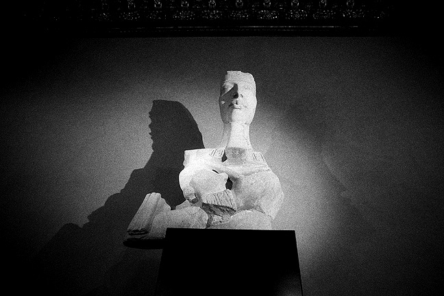 Louvre - by chuckv