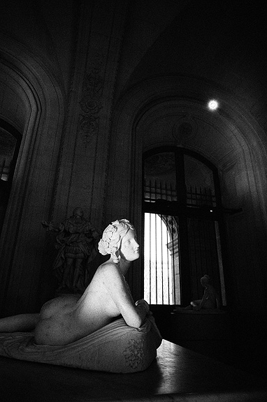 Louvre - by chuckv